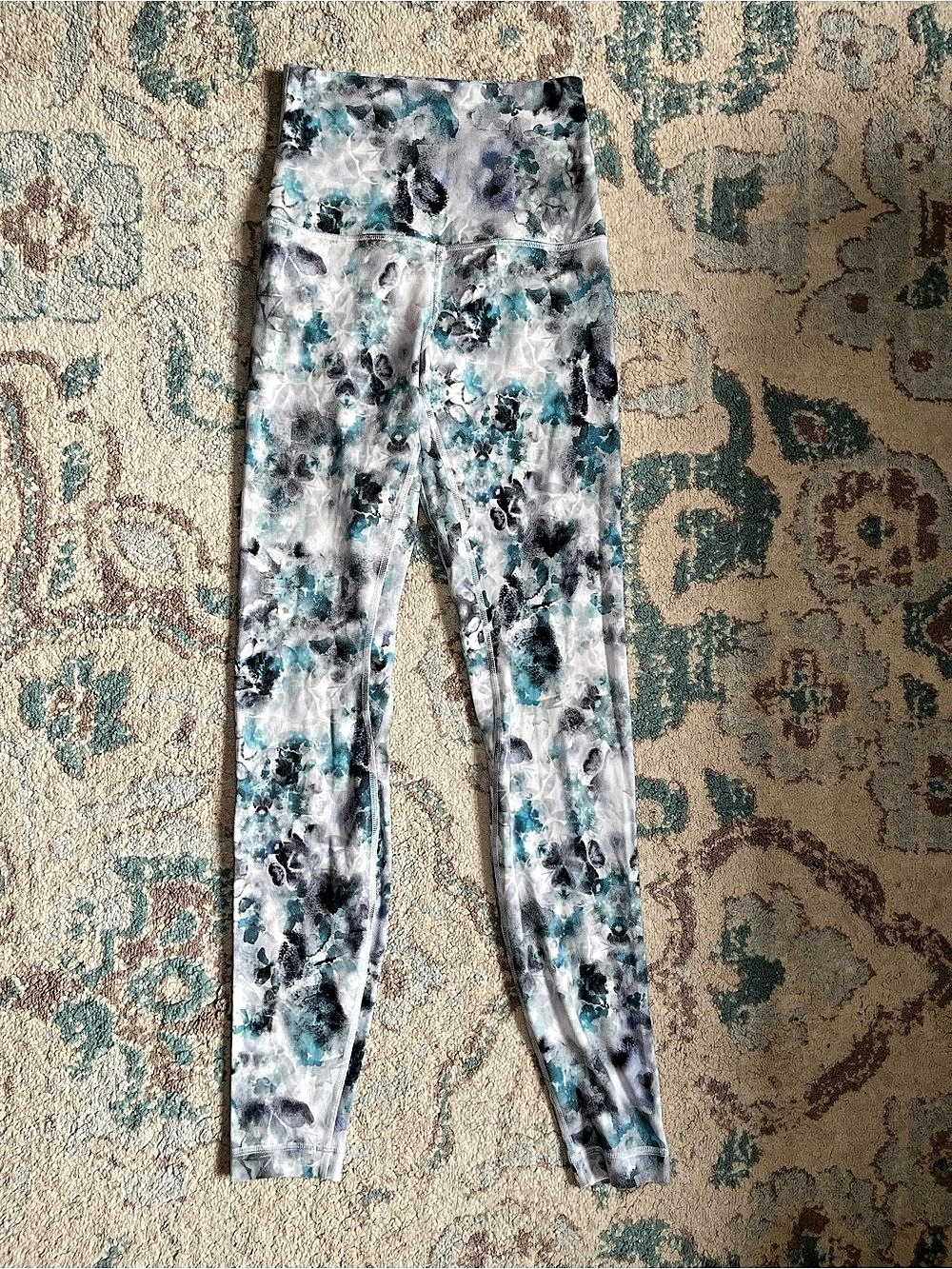lululemon Align Super High-Rise Pant 28" Floral Leggings Gray & Blue Size 4 Like